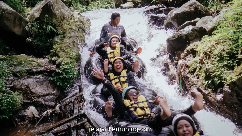 river tubing kemuning